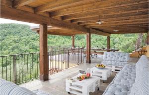 A balcony or terrace at Podere Giovannini