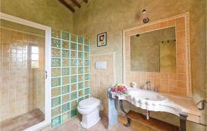 A bathroom at Podere Giovannini