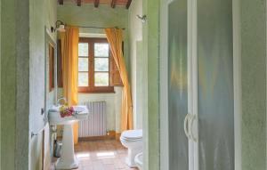 A bathroom at Podere Giovannini