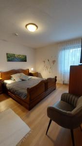 Ein Bett oder Betten in einem Zimmer der Unterkunft Fremdenzimmer Familie Förster