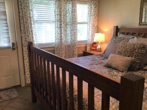 Gallery image of Plain & Fancy Bed & Breakfast in Ironton