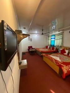 Gallery image of Hotel Young Mamta in Srinagar