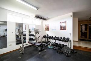 Fitness centrum a/nebo fitness zařízení v ubytování Serenity Penthouse