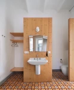 Bathroom sa Hotel Hevresac Singular & Small