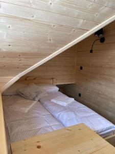 Posteľ alebo postele v izbe v ubytovaní Apartament Jeleń Łoś Niedźwiedź