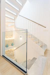 Zdjęcie z galerii obiektu Espectacular casa de 6 dormitorios, 7 banos y 2 terrazas w Sewilli