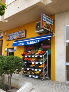 Supermarket alebo iný obchod pri apartmáne alebo v okolí