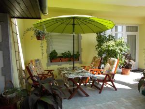 Patio nebo venkovní prostory v ubytování Gyöngyi Apartman