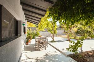 Vườn quanh Karteros House 1300meters from the beach!