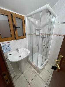 Et badeværelse på Guest House TOWERCC