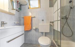 Koupelna v ubytování Studio Apartment In Medulin