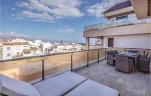 Balkón alebo terasa v ubytovaní 2 Bedroom Gorgeous Apartment In Manilva