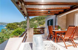 Φυσικό τοπίο κοντά σε αυτή η παραθεριστική κατοικία +28 φωτογραφίες