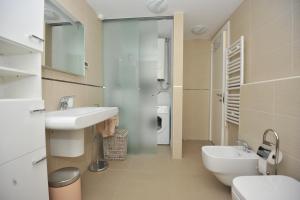 Et bad på Dubrovnik Style Luxury Apartment