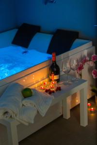 ETNEA 208 LUXURY JACUZZI SUITE Catania客房内的一张或多张床位