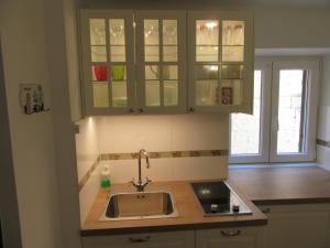 Kuchyňa alebo kuchynka v ubytovaní Apartment Lela Split II + 9 fotografií