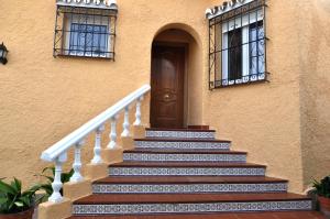 Galeriebild der Unterkunft Casa de los Limones by Costadelsolholiday FAMILY VILLA NEAR PUERTO MARINA in Benalmádena
