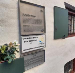 Fotografie z fotogalerie ubytování Schiefes Haus v destinaci Ulm