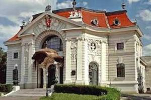 Budova, v ktorej sa apartmán nachádza