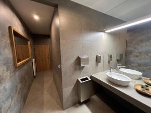 Bilik mandi di Hotel VARNSDORF