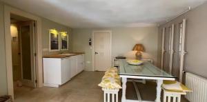 Kép VILLA Bed and Breakfast - kitchen, Pool, Barbecue and Large garden szállásáról Benidormban a galériában Még 34 kép