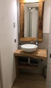 Kúpeľňa v ubytovaní Appartamento Profumo di Legno 022139-AT-010022