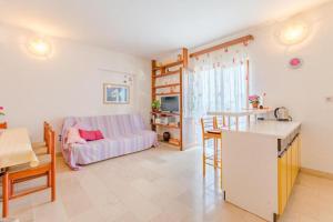 Kuchyň nebo kuchyňský kout v ubytování Apartment Duje