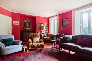 Χώρος καθιστικού στο Brecon Beacons Old Vicarage, stunning garden & views +81 φωτογραφίες