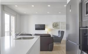 A television and/or entertainment centre at Aukera - Basque Stay