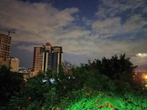 Fotografie z fotogalerie ubytování Amplio y cómodo apartamento con bella vista en pleno centro v destinaci Ciudad del Este