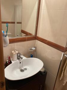 A bathroom at maravilloso apartamento en la playa...muy especial