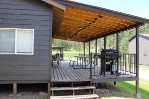 Gallery image of Cabin 2 at Horse Creek Resort in Rapid City