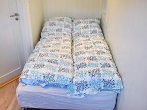 Postel nebo postele na pokoji v ubytování Holiday home Brattvåg III