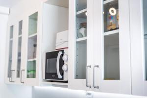 A kitchen or kitchenette at Super nice studio in Marbella