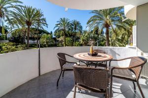 A balcony or terrace at Super nice studio in Marbella
