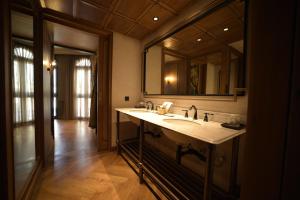 Ein Badezimmer in der Unterkunft Hotel Verdigris