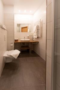 Koupelna v ubytování Hotel Zum kühlen Grunde
