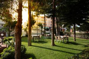 Zahrada ubytování Lara Dinc Hotel