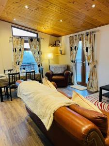 Gallery image of #3 Delightful 3 bedroom lodge - holiday home, No Hot tub 