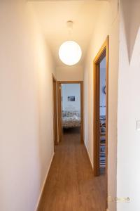 A bed or beds in a room at Apartamento en Ronda Ocho Caños con Wifi