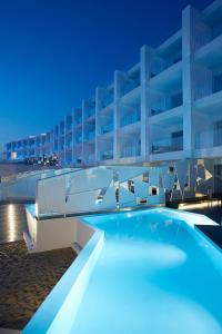 The swimming pool at or close to Nikki Beach Resort & Spa Porto Heli