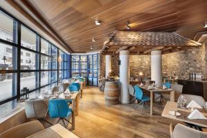 Posezení v ubytování H+ Hotel & SPA Engelberg