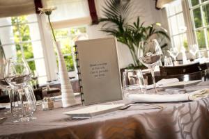 Nápoje v ubytování Cottage Logis Hôtel - Restaurant