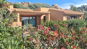 Το κτήριο όπου στεγάζεται  η παραθεριστική κατοικία +19 φωτογραφίες