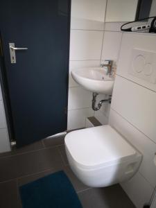 Koupelna v ubytování Ferienwohnung im Erdgeschoss mit Terrasse