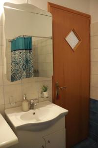 Vonios kambarys apgyvendinimo įstaigoje Baou House 1