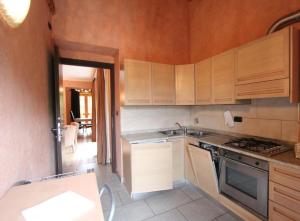 A kitchen or kitchenette at Suite - La Casa del Maestro