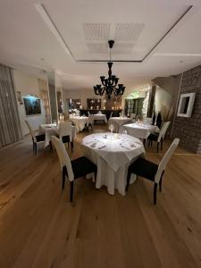 Restaurace v ubytování Hotel Saint-Hubert