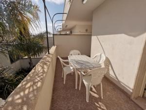 A balcony or terrace at Appartamento Ghirigoro 2