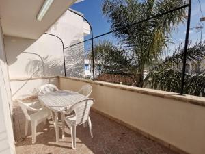A balcony or terrace at Appartamento Ghirigoro 2